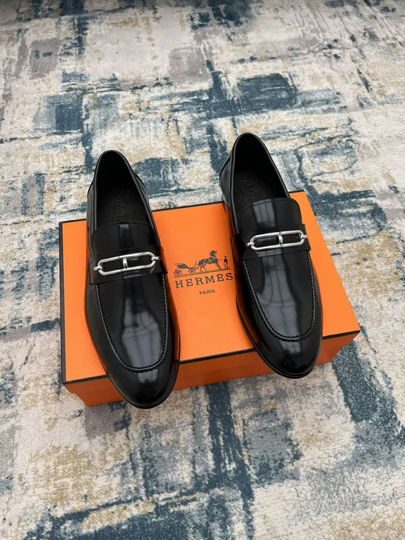 Hermes Shoe 